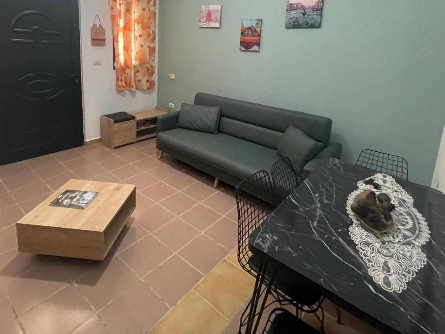 VlorëMucaj Houseアパートメント エクステリア 写真